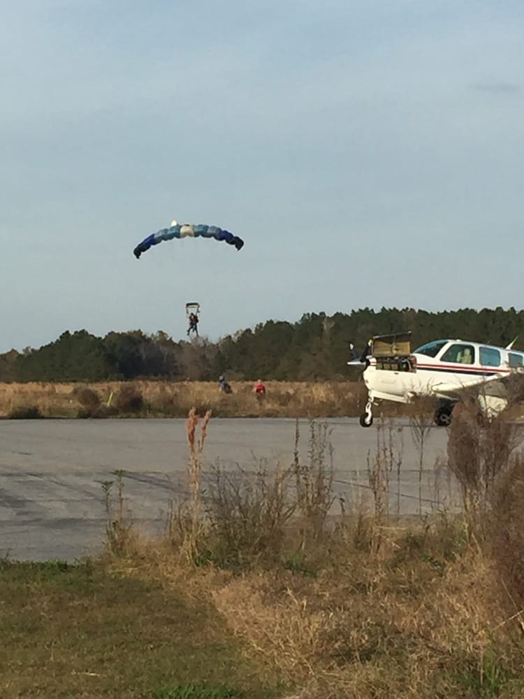 ANDREWS AIRPORT 11920 Gapway Rd, Andrews, South Carolina Airports