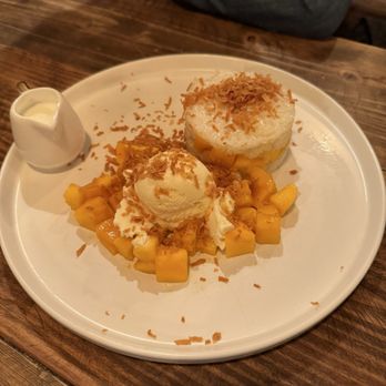 Mango Mango Dessert - Mango sticky rice - Desserts Near Me - New York, New York Mango Mango Dessert - Mango sticky rice - Desserts Near Me - New York, New York