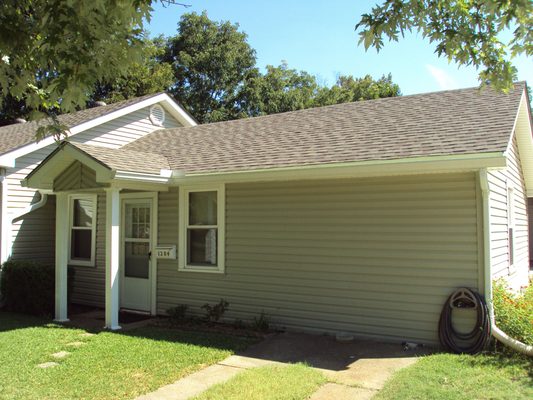 Seegers Roofing & Remodeling Logo