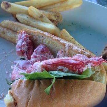 7th Wave Restaurant - Lobster roll - Seafood Near Me - Rockport, Massachusetts 7th Wave Restaurant - Lobster roll - Seafood Near Me - Rockport, Massachusetts