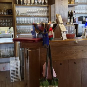 Fischerbärbel Cafe-Restaurant - Theke - Seafood Near Me - Veitshöchheim, BY Fischerbärbel Cafe-Restaurant - Theke - Seafood Near Me - Veitshöchheim, BY
