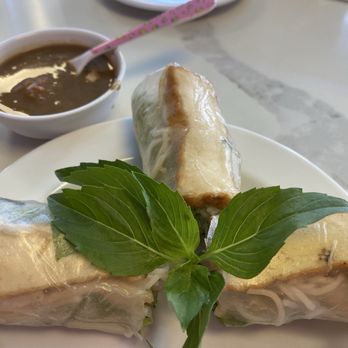 Super Pho - Waialae - 02. Vegetarian Summer Rolls with peanut sauce - Vietnamese Near Me - Honolulu, Hawaii Super Pho - Waialae - 02. Vegetarian Summer Rolls with peanut sauce - Vietnamese Near Me - Honolulu, Hawaii