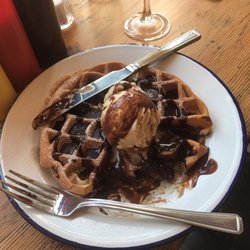 HATCH - Waffles
