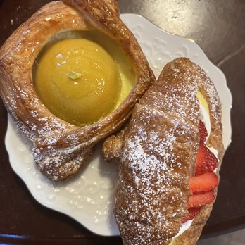 Le Hérisson - Cafes Near Me - Simi Valley, California Le Hérisson - Cafes Near Me - Simi Valley, California