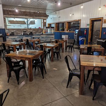 DisBatch Brewing - Pizza counter and dining area - Breweries Near Me - Macedon, New York