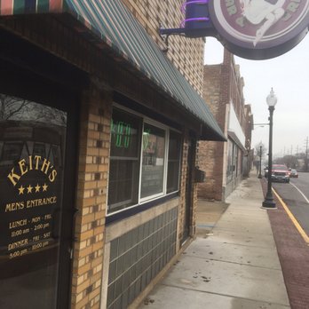 Keith's - The Men's Entry - Bars Near Me - Whiting, Indiana