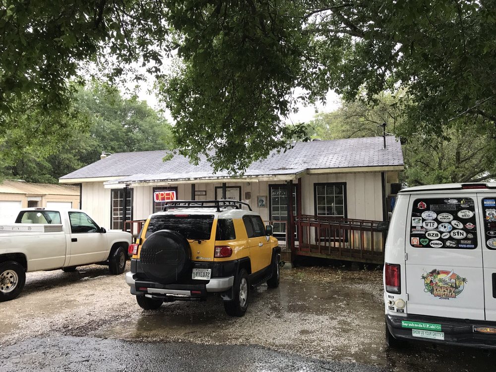 Dirty Rice Saloon Logo