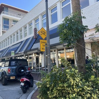 Harry's Pizzeria - Coconut Grove - Pizza Near Me - Miami, Florida Harry's Pizzeria - Coconut Grove - Pizza Near Me - Miami, Florida