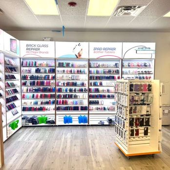 The Fix - Inside of the Store - Mobile Phone Repair Near Me - Wentzville, Missouri The Fix - Inside of the Store - Mobile Phone Repair Near Me - Wentzville, Missouri