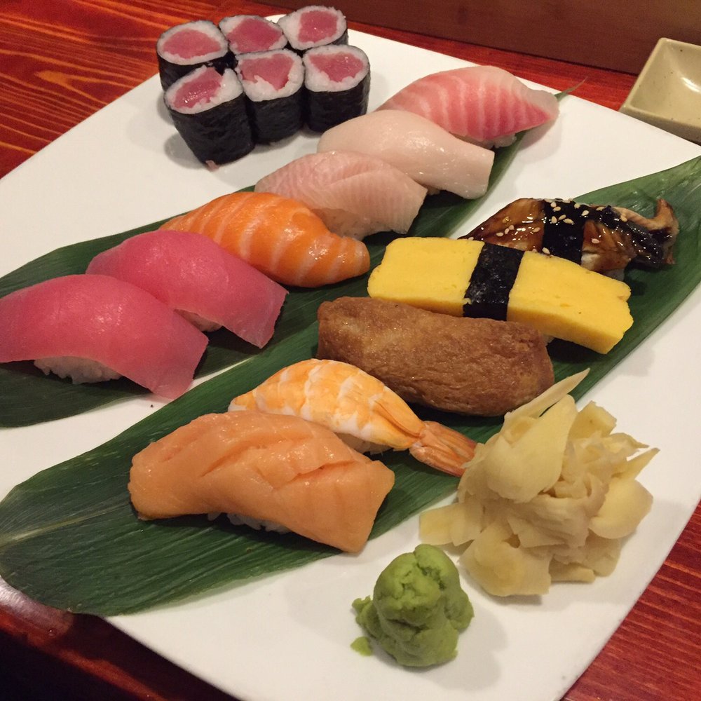 Sushi deluxe dinner Sushi deluxe dinner