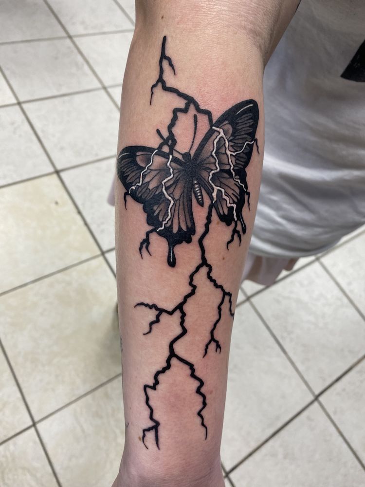 Cornerstone Tattoo Parlor Sarasota - O 