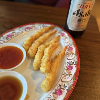Queen V's Sushi Hive - Shrimp tempura appetizer - Sushi Bars Near Me - Tahoe City, California Queen V's Sushi Hive - Shrimp tempura appetizer - Sushi Bars Near Me - Tahoe City, California