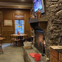 Harvest On Main - Downstairs bar and dining room