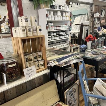 310 Peddlers - Inside store - Antiques Near Me - Greenville, Michigan