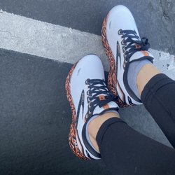 DICK'S Sporting Goods - Brooks ghost shoes