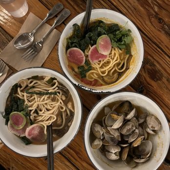 Yodelin - Yodelin (top), Moonlight (left), and clams (right) - Seafood Near Me - Leavenworth, Washington