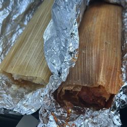 Panaderia La Ilusion Bakery - $2.50 hot tamales - chicken and pork options