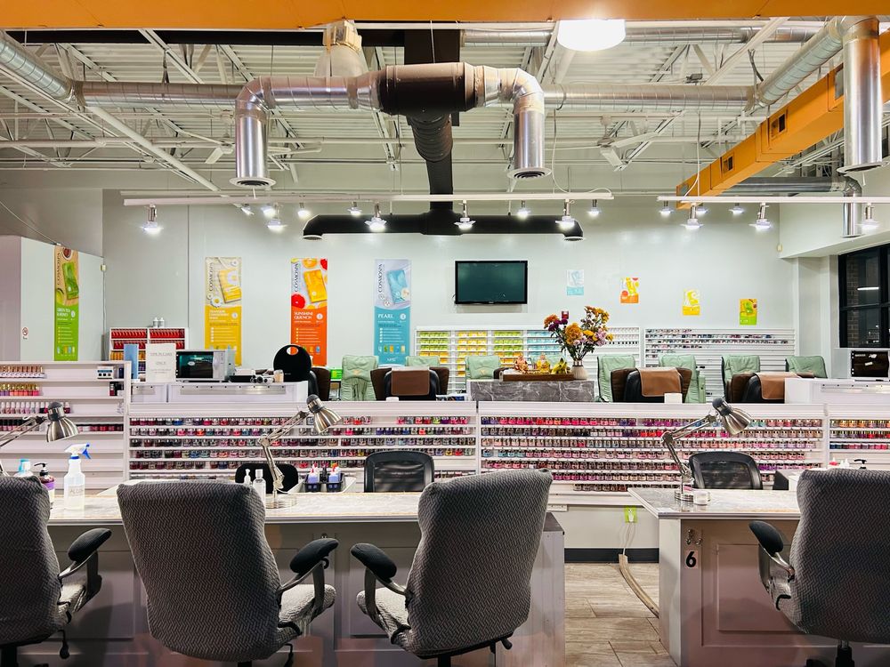 LOVE NAILS Updated August 2024 27 Photos & 12 Reviews 2040 W 31st