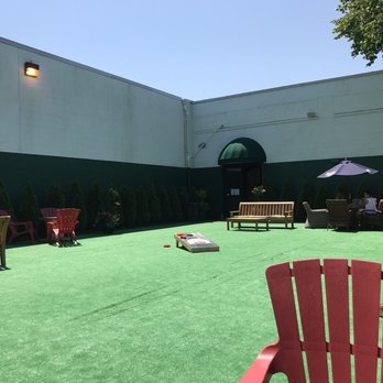 Riverhead Cider House - Outdoor - Beer, Wine & Spirits Near Me - Calverton, New York Riverhead Cider House - Outdoor - Beer, Wine & Spirits Near Me - Calverton, New York