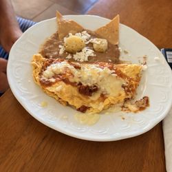 Los Mandiles - Omelette with chorizo