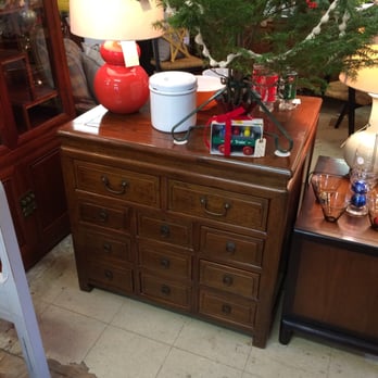 The Vintage Source - Antiques Near Me - Leonardtown, Maryland