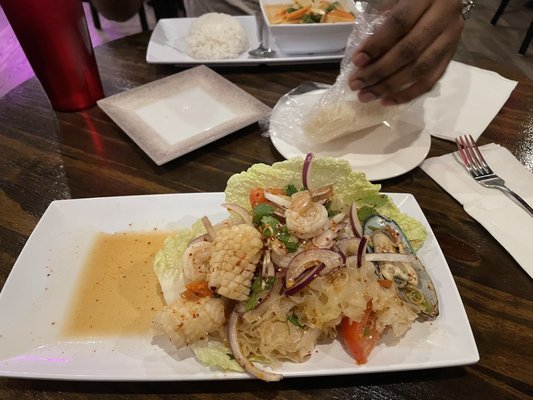 Thai Thai by null