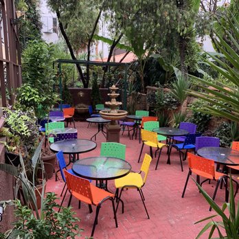 Le Burger - Back patio. - Burgers Near Me - São Paulo, SP Le Burger - Back patio. - Burgers Near Me - São Paulo, SP