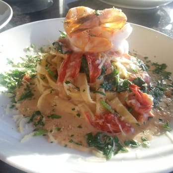 Skates On The Bay - Fettuchinni prawns - Seafood Near Me - Berkeley, California