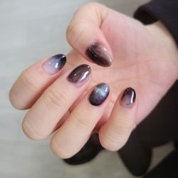 Kay Nail Atelier - Gel marble nails
