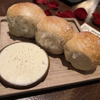 Water Grill - Denver - Sourdough rolls, very tasty - Seafood Near Me - Denver, Colorado
