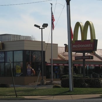 McDonald's - the front of a mcdonald's restaurant - Fast Food Near Me - Manassas, Virginia McDonald's - the front of a mcdonald's restaurant - Fast Food Near Me - Manassas, Virginia