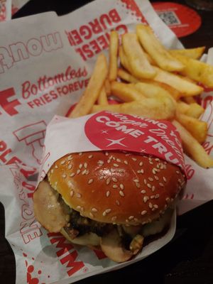 Red Robin Gourmet Burgers and Brews by null