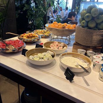 Hôtel Pullman Paris Eiffel Tower - Buffet - Hotels Near Me - Paris, 75 Hôtel Pullman Paris Eiffel Tower - Buffet - Hotels Near Me - Paris, 75