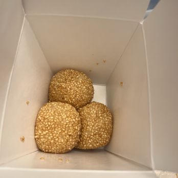Pagoda - Fried sesame balls - Dim Sum Near Me - Roseville, Minnesota Pagoda - Fried sesame balls - Dim Sum Near Me - Roseville, Minnesota