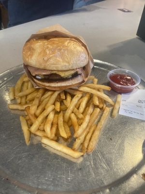 Knockabout Burgers by null