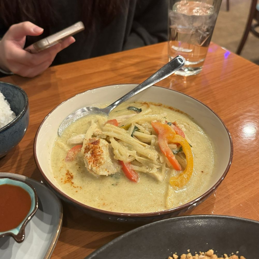 Bangkok 54 - Thai Near Me - Chapel Hill, North Carolina