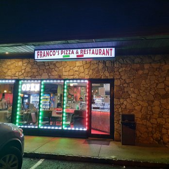 Franco's - Outside - Pizza Near Me - Edison, New Jersey