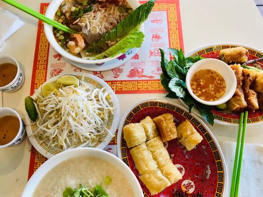 New Phnom Penh Restaurant by null