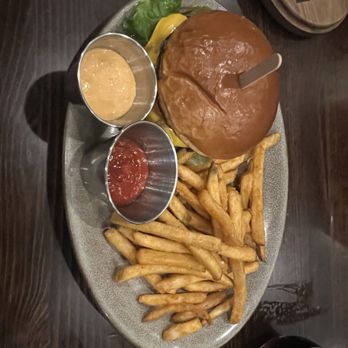 La Bodega Brewing - Bodega burger - Breweries Near Me - Whittier, California La Bodega Brewing - Bodega burger - Breweries Near Me - Whittier, California