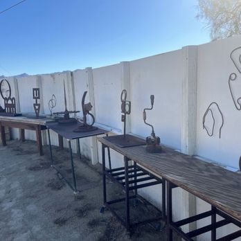 Simi Dabah Sculpture - Art - Community Service/Non-Profit Near Me - Joshua Tree, California Simi Dabah Sculpture - Art - Community Service/Non-Profit Near Me - Joshua Tree, California
