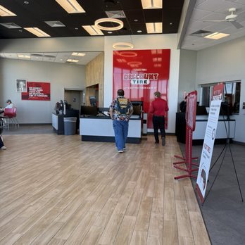 Discount Tire - Lobby - Tires Near Me - Saint Peters, Missouri Discount Tire - Lobby - Tires Near Me - Saint Peters, Missouri