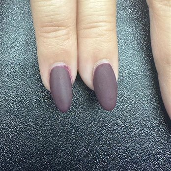 Omni Nails - Pinkies are unevenly painted - Nail Salons Near Me - San Diego, California