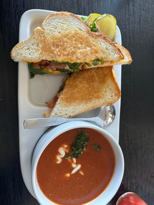 Jams Brunch House & Bar by null