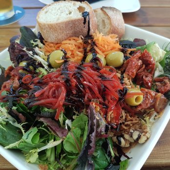 Mala Gissona - Salad!! - Gastropubs Near Me - Donostia / San Sebastián, SS Mala Gissona - Salad!! - Gastropubs Near Me - Donostia / San Sebastián, SS