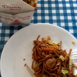The Great Wall Kitchen - Shrimp lo mein! So many shrimps :)
