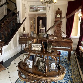 Walt’s - An American Restaurant - Lobby - American Near Me - Chessy, 75