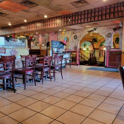 Laredo's - Really cute atmosphere