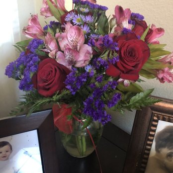 Upland Flowers - 1st day - Florists Near Me - Upland, California Upland Flowers - 1st day - Florists Near Me - Upland, California