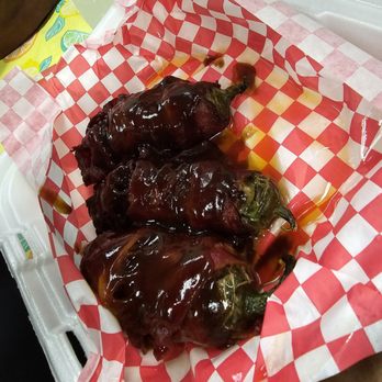 Moak's Family Texas BBQ - Texas Torpedos - very good but the menu online said 4 and I only got 3 - Barbeque Near Me - Dallas, Texas