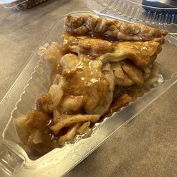 Savory Little Things - Caramel apple pie